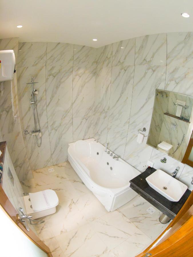 Hotel Vishal Imperial Rohtak Экстерьер фото
